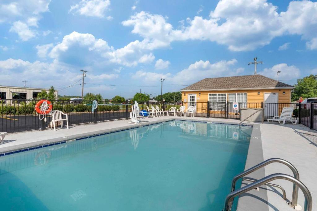 Quality Inn Oak Ridge Dış mekan fotoğraf
